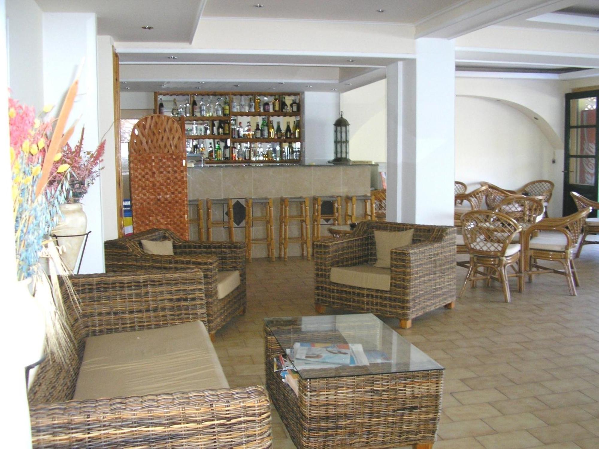Hotel Ilion เปตรา ภายนอก รูปภาพ